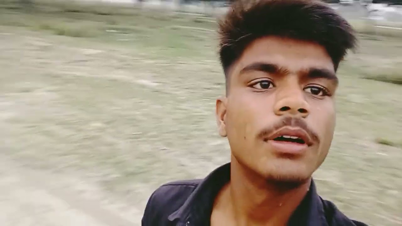 Yah dekhiae 🤣bhai 😝log Ham yahan per hamara 17:59 yahin per bechta tha 👆🥰❌🙏😝🤣#viralvideo #public #a 