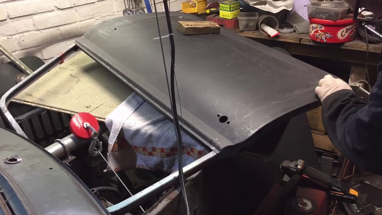 1964 Mk1 Mini Restoration S2 Ep44 - Door Skin Fitting