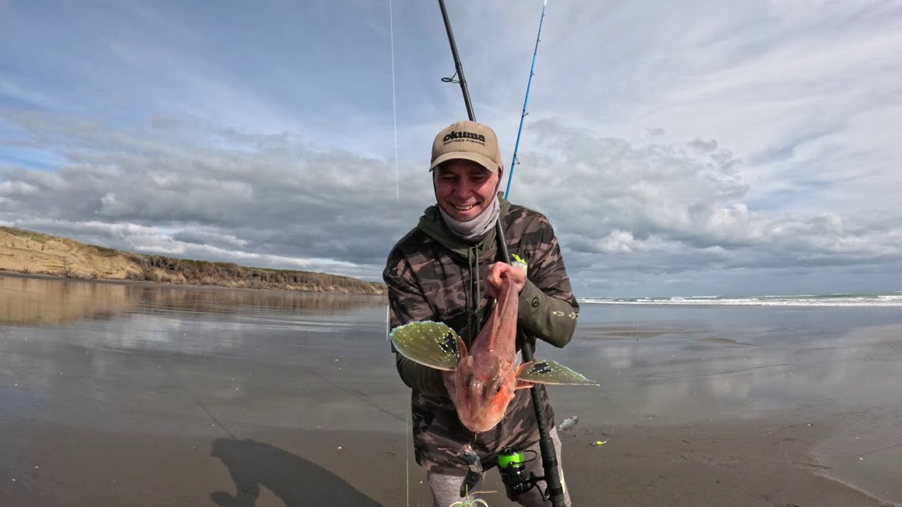 A bit of Muriwai magic - a fun couple hrs solo flicking a few baits into the wild west coast surf