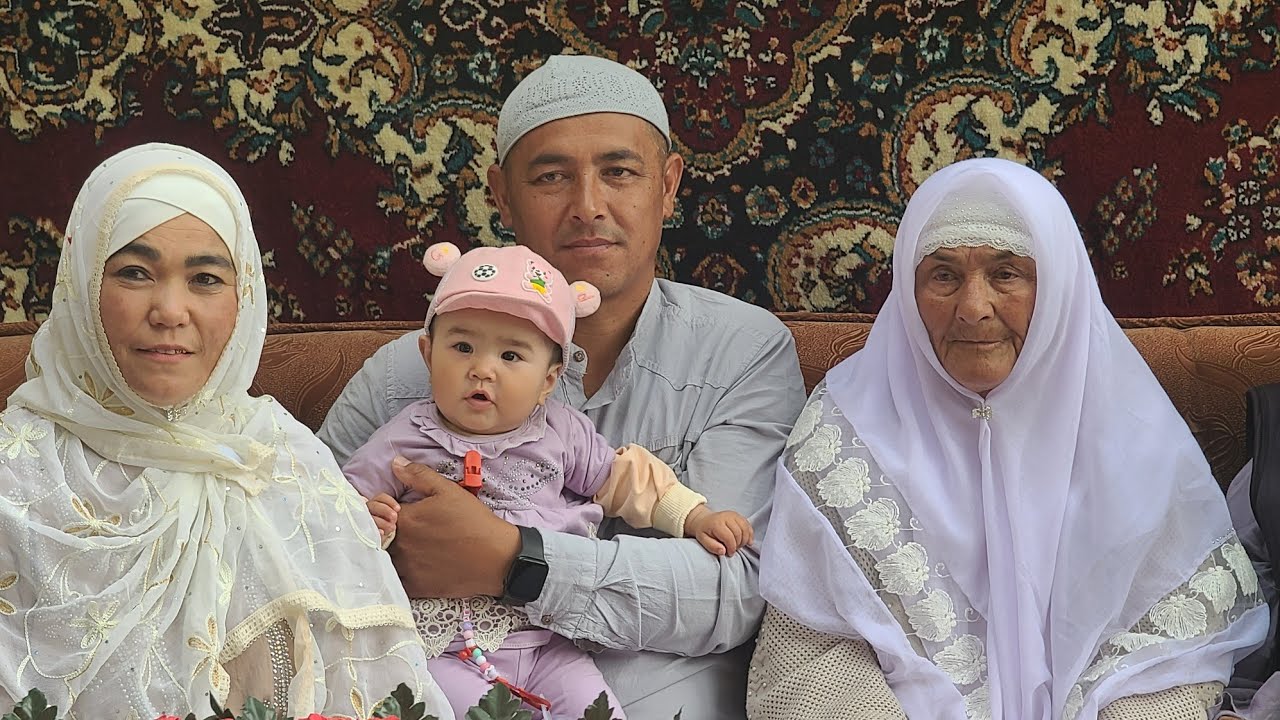 Terakzor ko'chasida Ilhomjonaka va oila a'zolari muqaddas safardan qaytishdi! Xonqiz UZ 17.05.2023