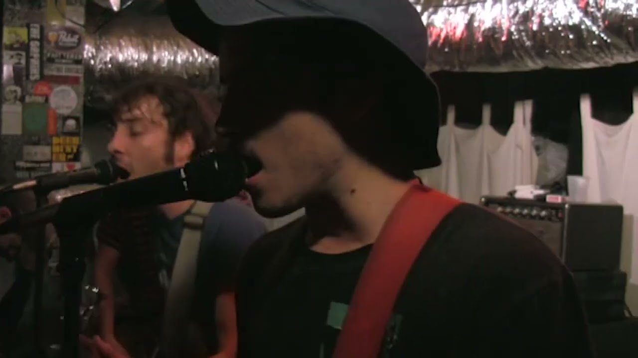 Black Lips - Bad Kids. Live at Rob's House. July 26, 2008.