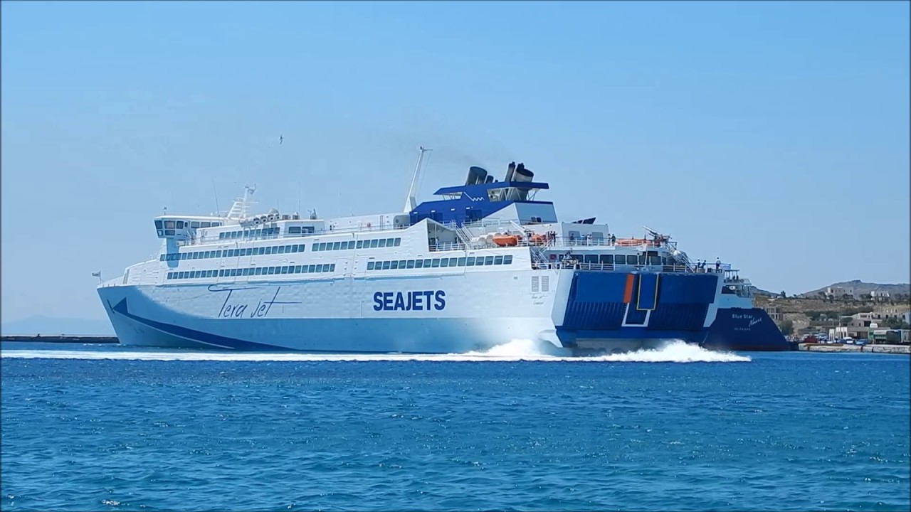 Tera Jet at Tinos