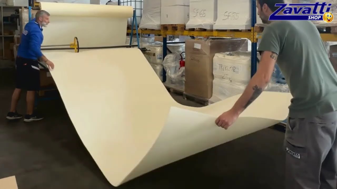 Come viene prodotto il tappeto materassino da fondo piscina?