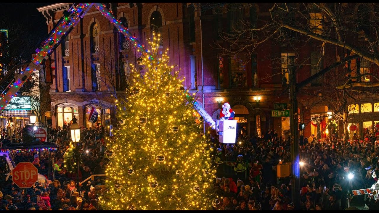 Doylestown 110th Annual Tree Lighting LIVE 6pm Eastern Time