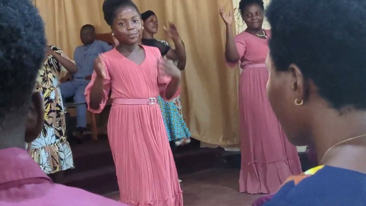 Bethel choir wakimtukuza Mungu jumapili ya jana