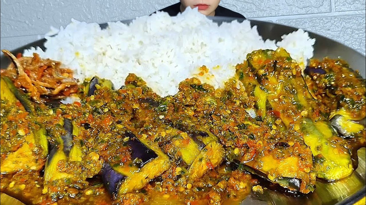Mukbang Terong Sambal Pedas: Lidah Bergetar! Menu Akhir Bulan Dan Tentunya Enak Walaupun HanyaTerong