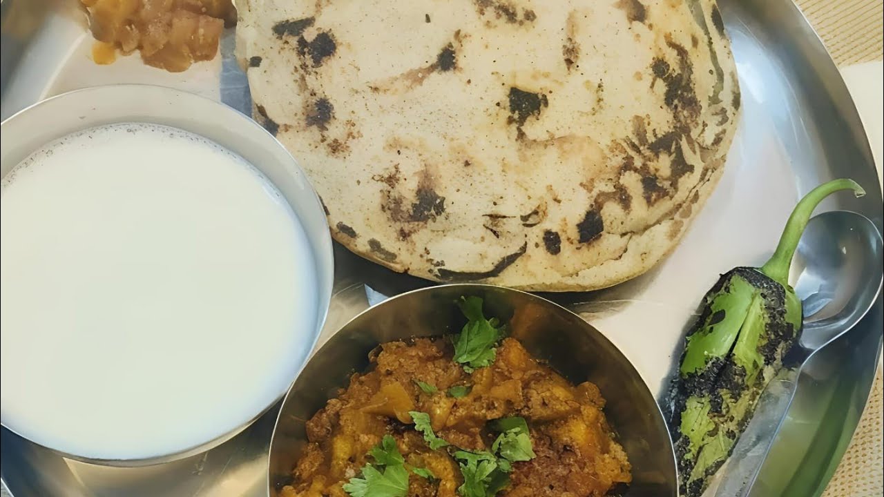 KY's Kitchen is live# મકાઈ જાર બાજરો ચણા નો લોટ રાગી રોટલો# આખા રીંગણા બટેટા નું શાક 🍆