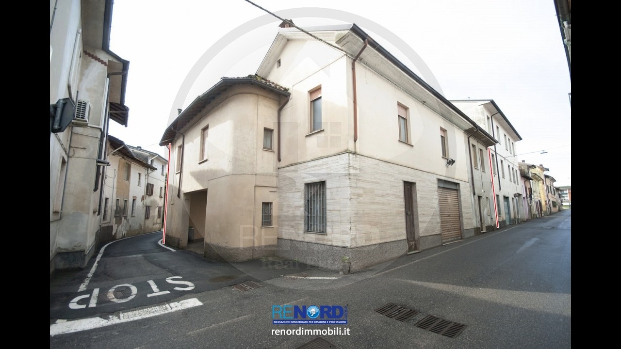 RIF. VIL7091 - Casa semindipendente di 5 locali e servizi. Parzialm. da ristrutturare. Euro 74.000