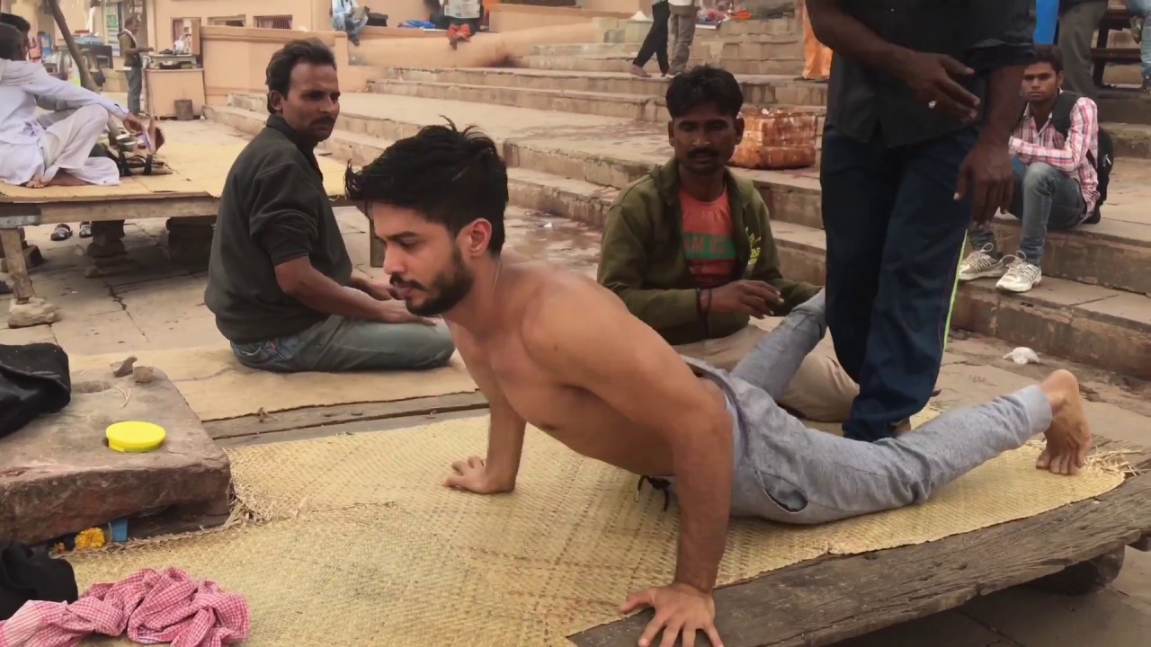 Complete Street Indian Body massage at Banks of the Ganges(Full Video) (Clean Audio)