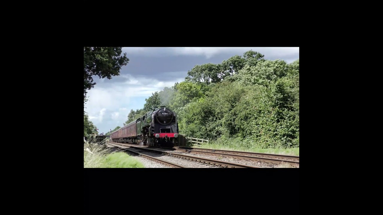 BR Standard Class 9F - 92214 - Great Central Railway #steam #train