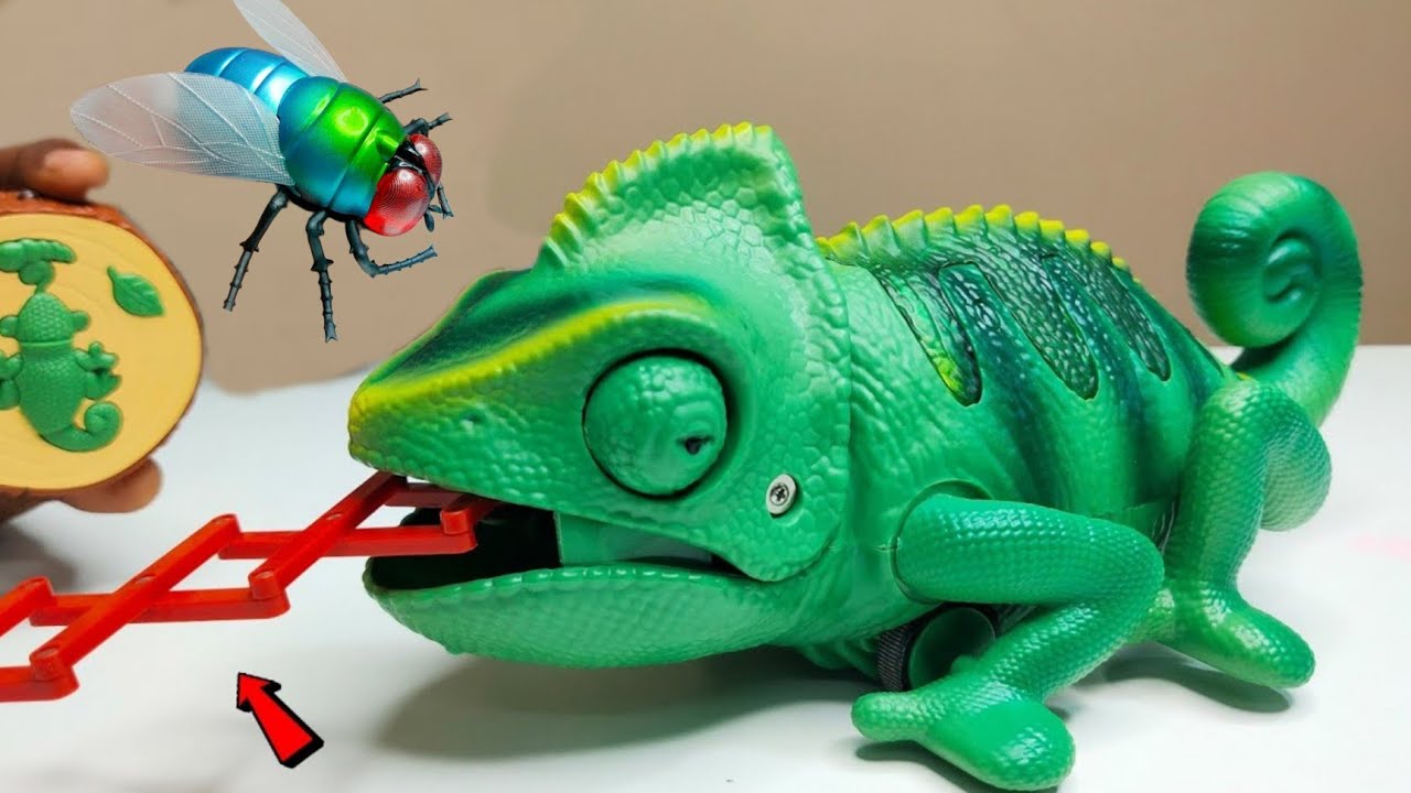 Rc Flying Makkhi , Chameleon Prank Toy Gadgets Unboxing & Funny Testing 😂😂