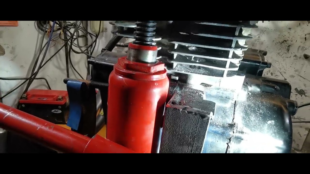 Yamaha XT600 - problem ze ściągnięciem cylindra 😳🤷😩