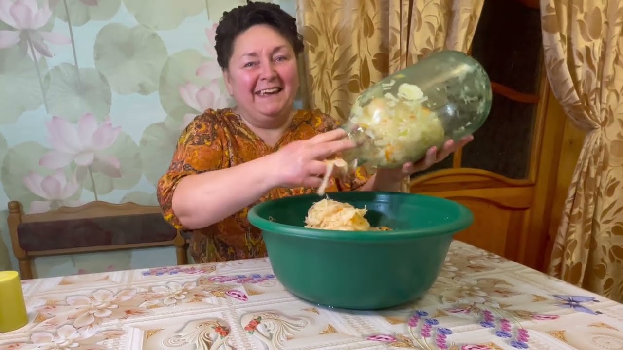 Готовим огромными кастрюлями! Капустняк по-Закарпатски! Василь Васильевич в гостях!
