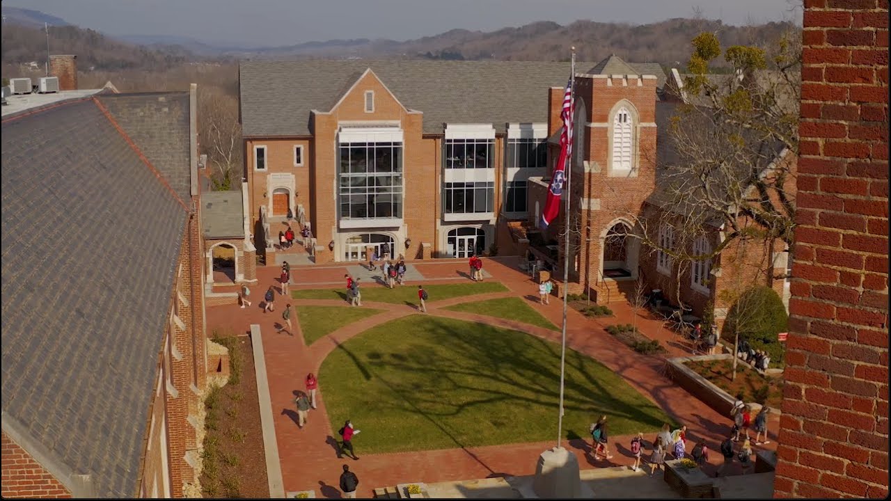 Baylor Virtual Tour with alums Kristopher Kennedy '19 and Elizabeth Culp '19