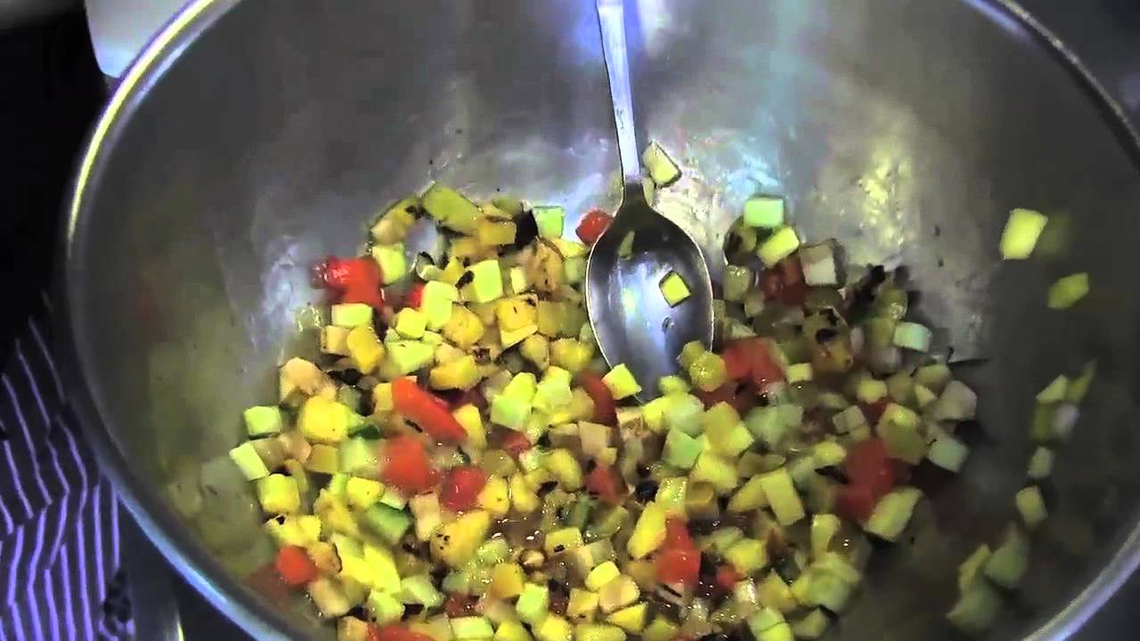 Making tropical fruit salsa