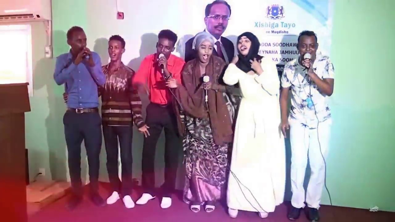 Hees  Kala Kacsan Mudane Farmaajo Kooxda Badacas 2017