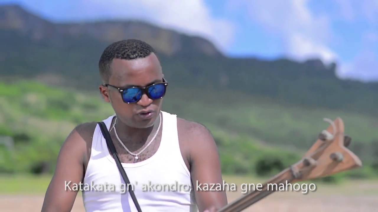 Hazolahy Thominot - Katakata (Nouveau Clip Mars 2015)