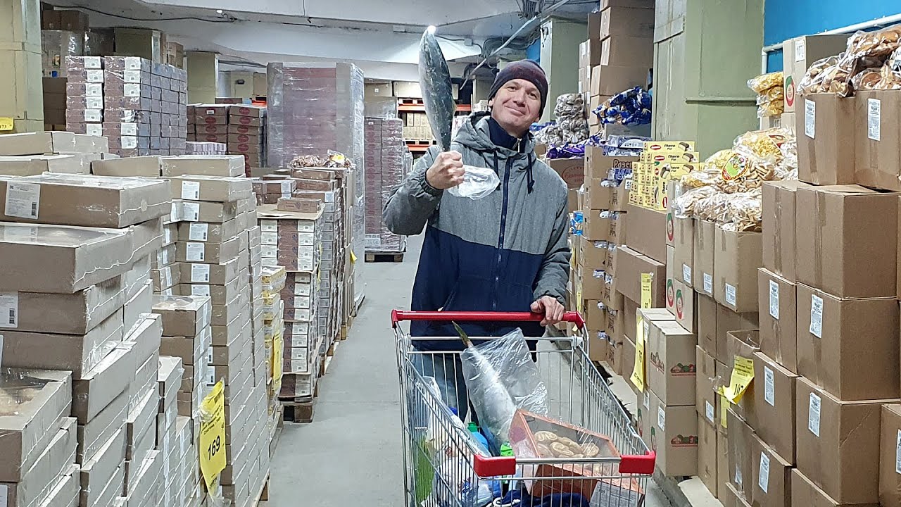 What is with FOOD PRICES IN RUSSIA today? Go to the CHEAPEST STORE with Different Russia