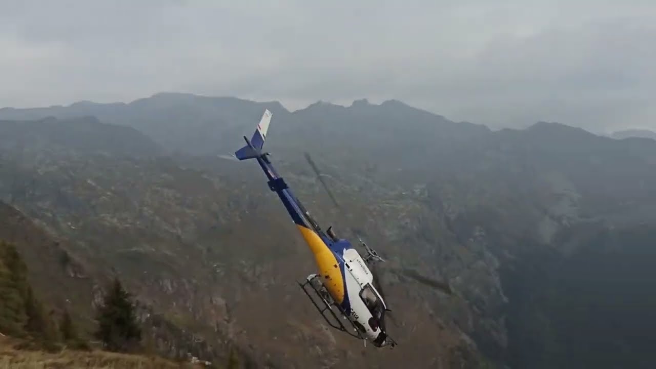 Eurocopter AS350B3 &Eacute;cureuil - Elitellina I-CAVA - Valgoglio (BG) Italy