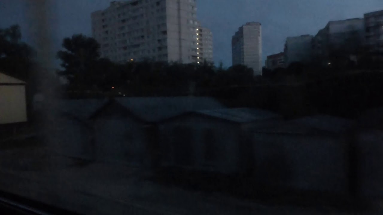 Встречаем рассвет из окна поезда, и отправляемся со станции Тула-Курская.