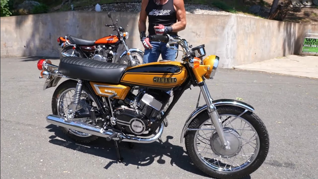 1972 Yamaha YDS7 250