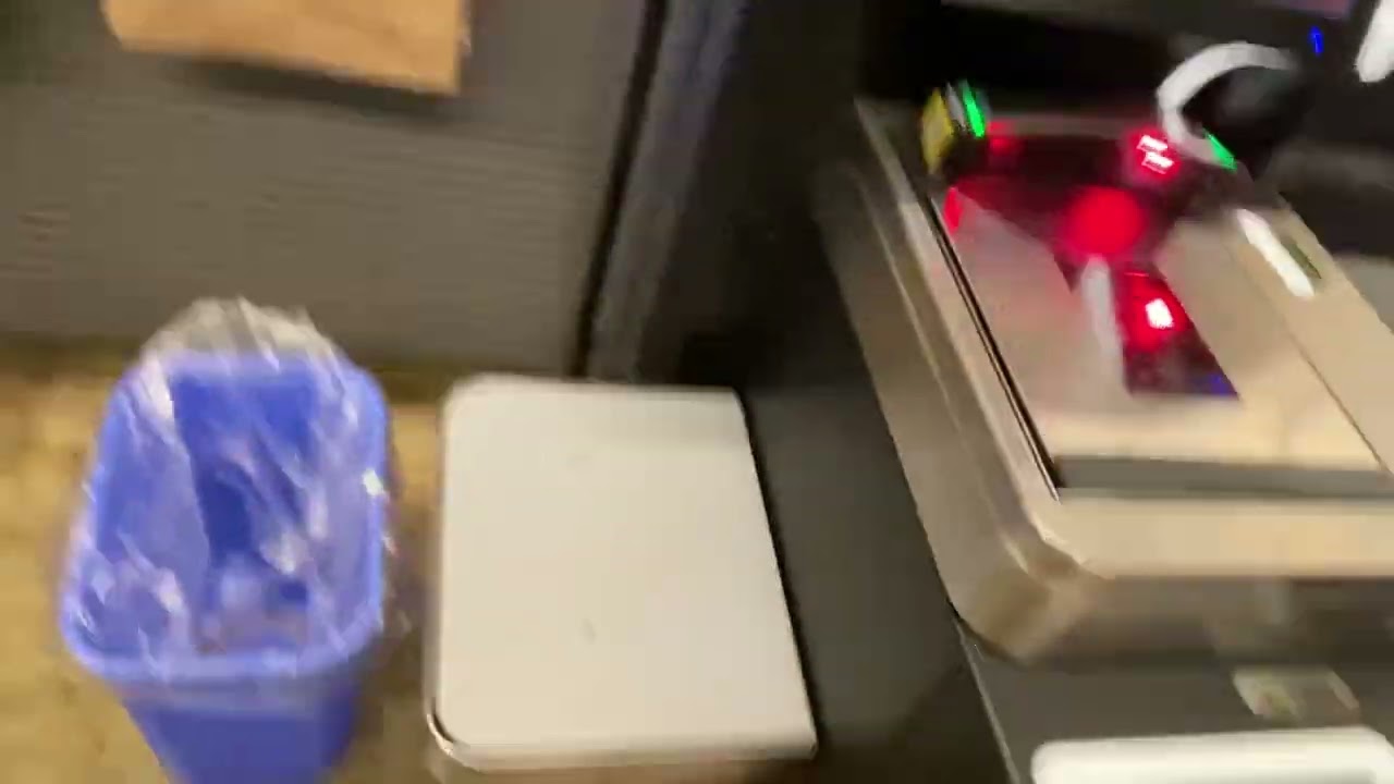 Toshiba self checkout at giant eagle 🦅  market district oxford drive Bethel park pa