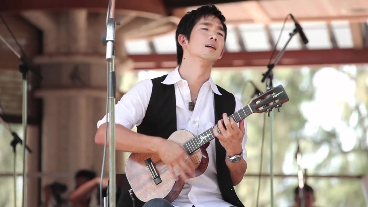 Jake Shimabukuro @ 40th Anniversary Ukulele Festival - 143