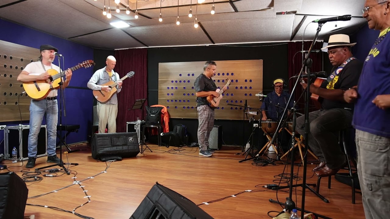 Estudiantina Ensemble @ Las Palmeras Estudio, Medellín, Colombia - SON DEL ANGELITO