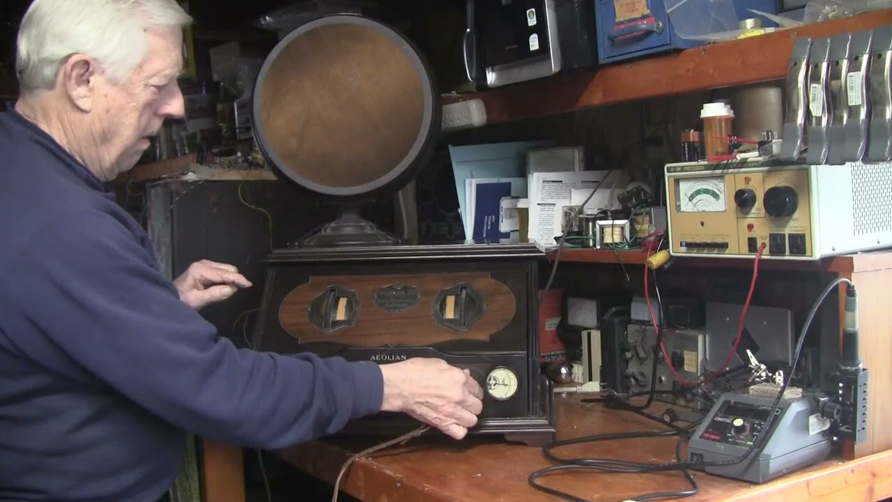 Radiola 20 1925 radio with Radiola 100 loud Speaker. Tuneup January 1 2026