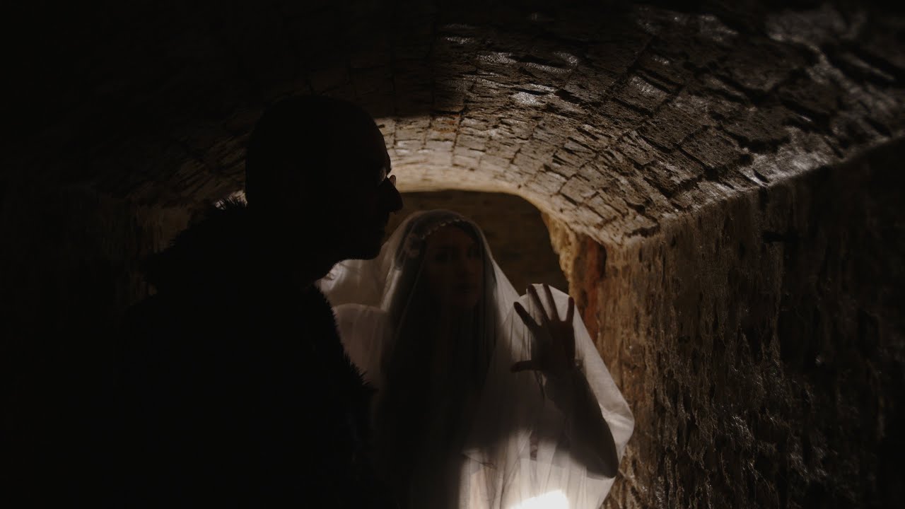 Bianca Stücker & Mark Benecke || I am stretched on your grave [official video]