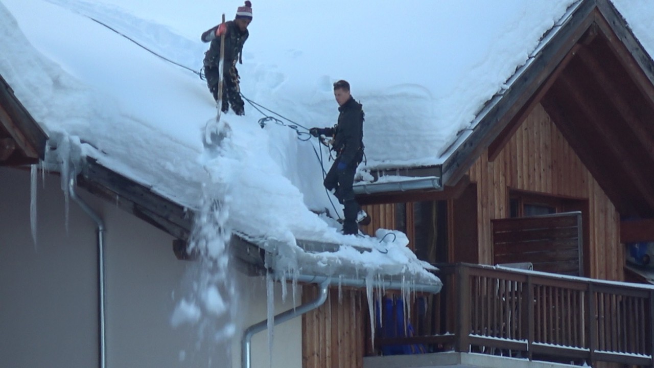 Roof Snow ~ How Much Is Too Much???