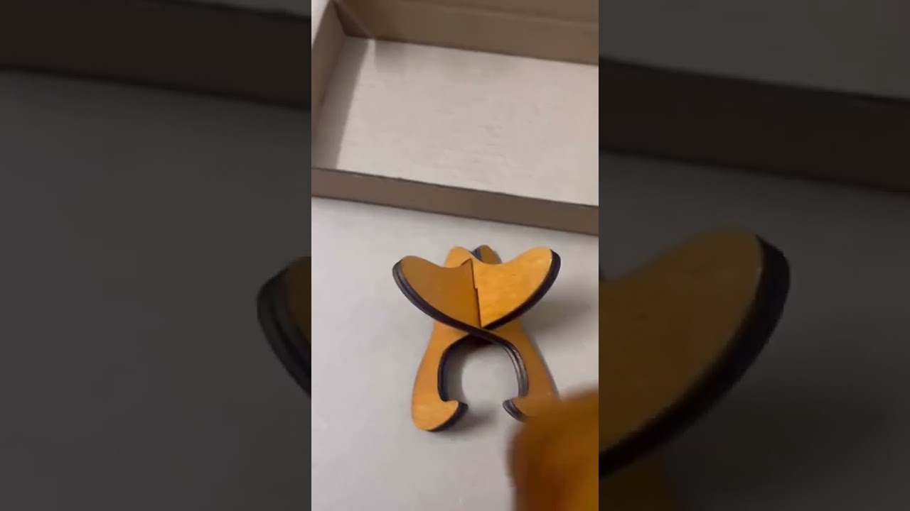 🎸Wooden Acoustic Guitar Pick Box