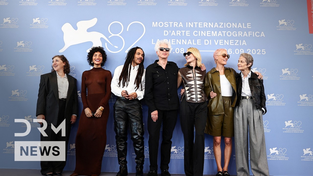 Jim Jarmusch & All-Star Cast Shine at Venice Film Festival | Father Mother Sister Brother | AA1G
