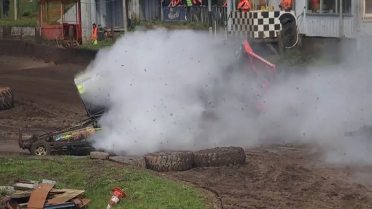 Stockcar F1 Heat 1 Speedway Emmen LenteKnaller 20 april 2024 - RaRaRacing