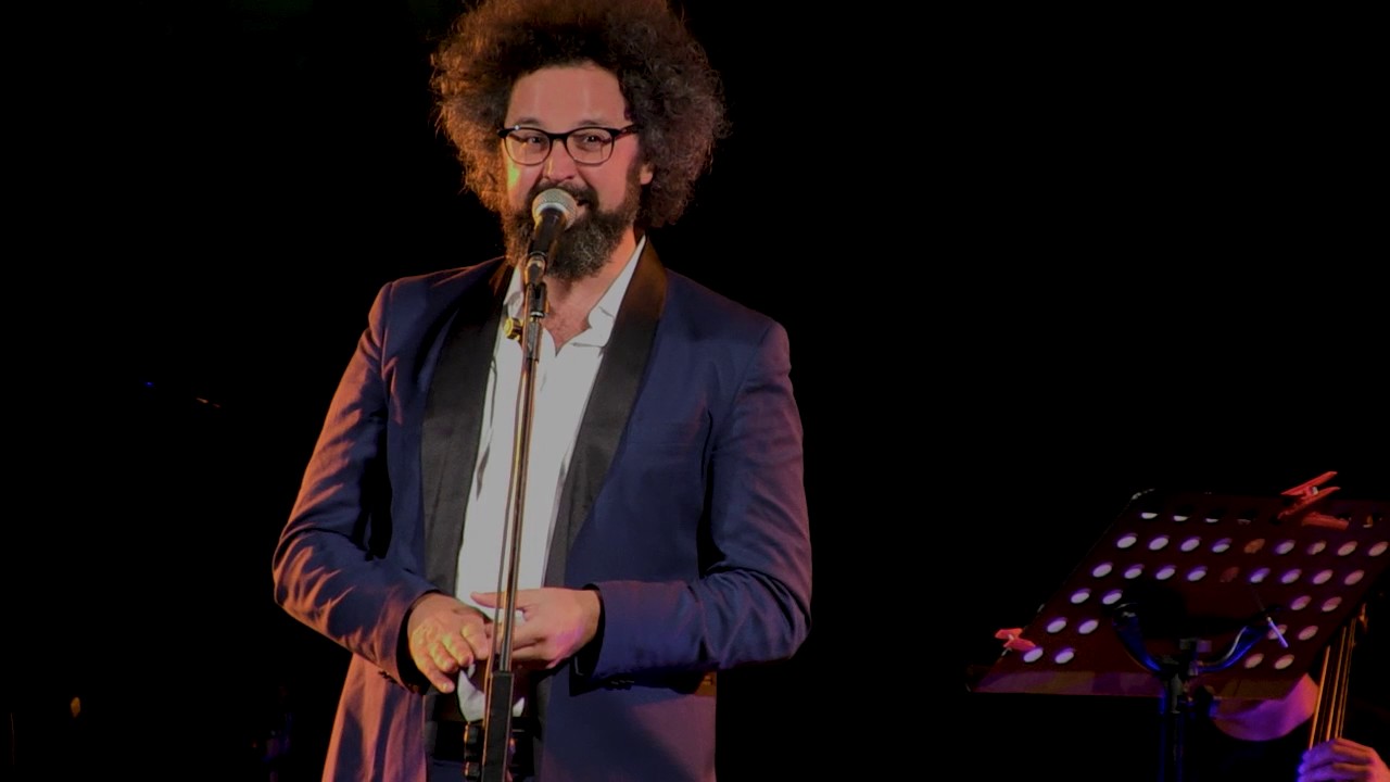 Simone Cristicchi c'è  tempo