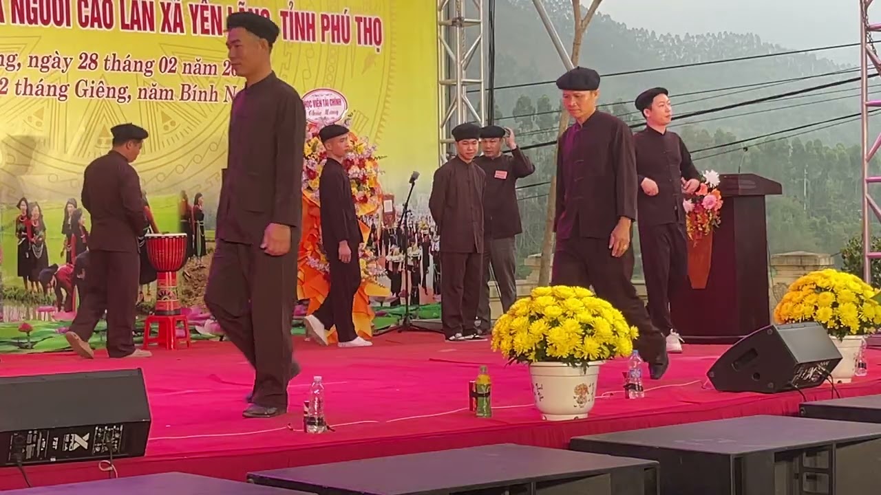 Lễ hội lồng tồng ban sắc người cao Lan thôn đồng rong yên lãng phu thọ