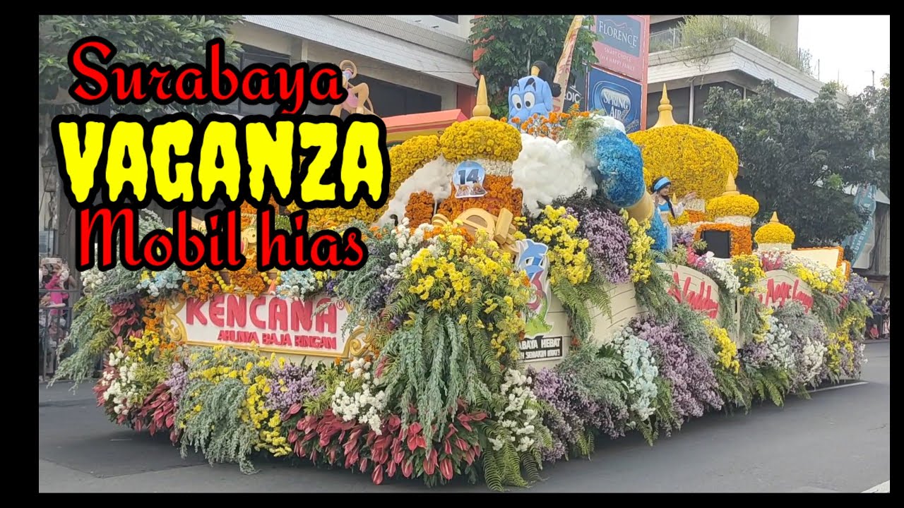 Surabaya Vaganza semarak mobil hias.