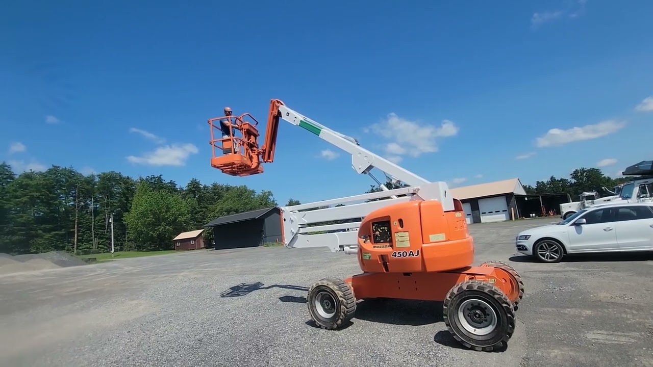 ARTICULATING BOOM LIFT - JGL 450AJ Series II#1 - 4x4 Great Working Condition
