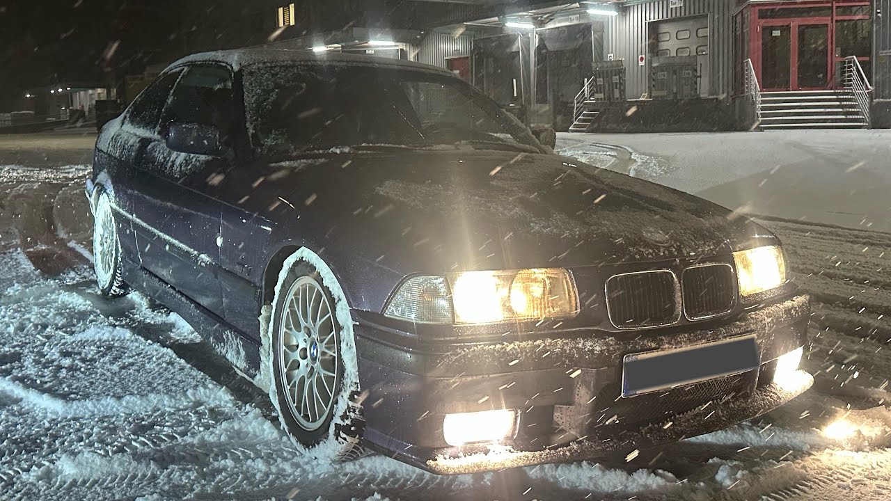 Winter Street Drifting | BMW E36 325i