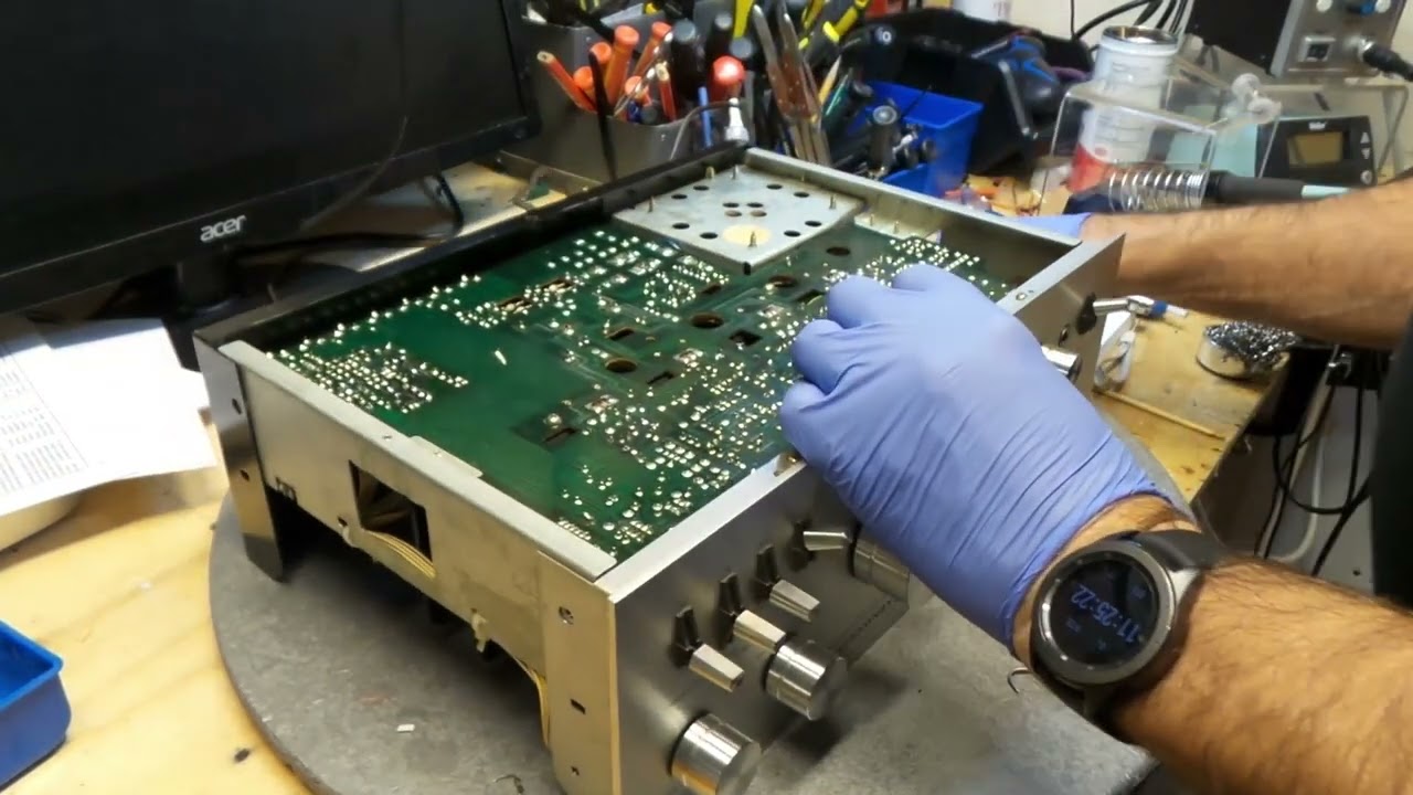 Kenwood KA 5700 включается, реле остается в режиме ЗАЩИТЫ.