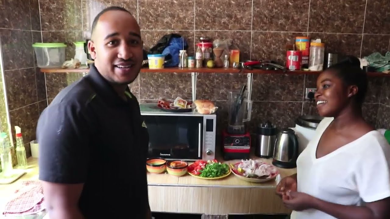 She Taught Him How To Prepare Kontomire Stew aka Ghana Palava Sauce