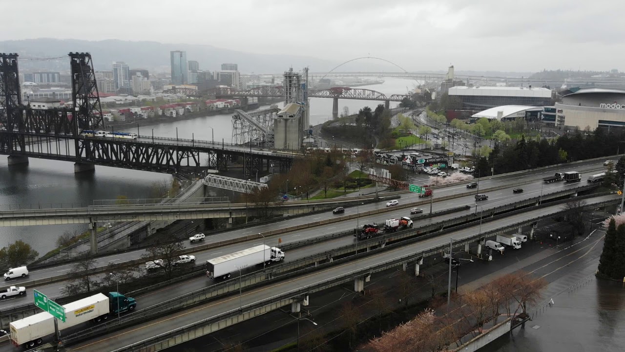 Light traffic on Portland metro freeways &mdash; March 27, 2020