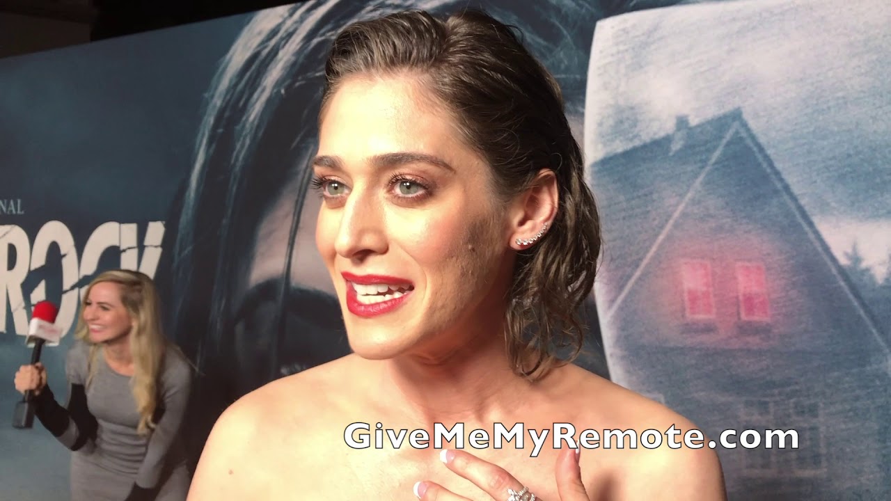 CASTLE ROCK: Lizzy Caplan on the Inspiration for Playing Annie Wilkes