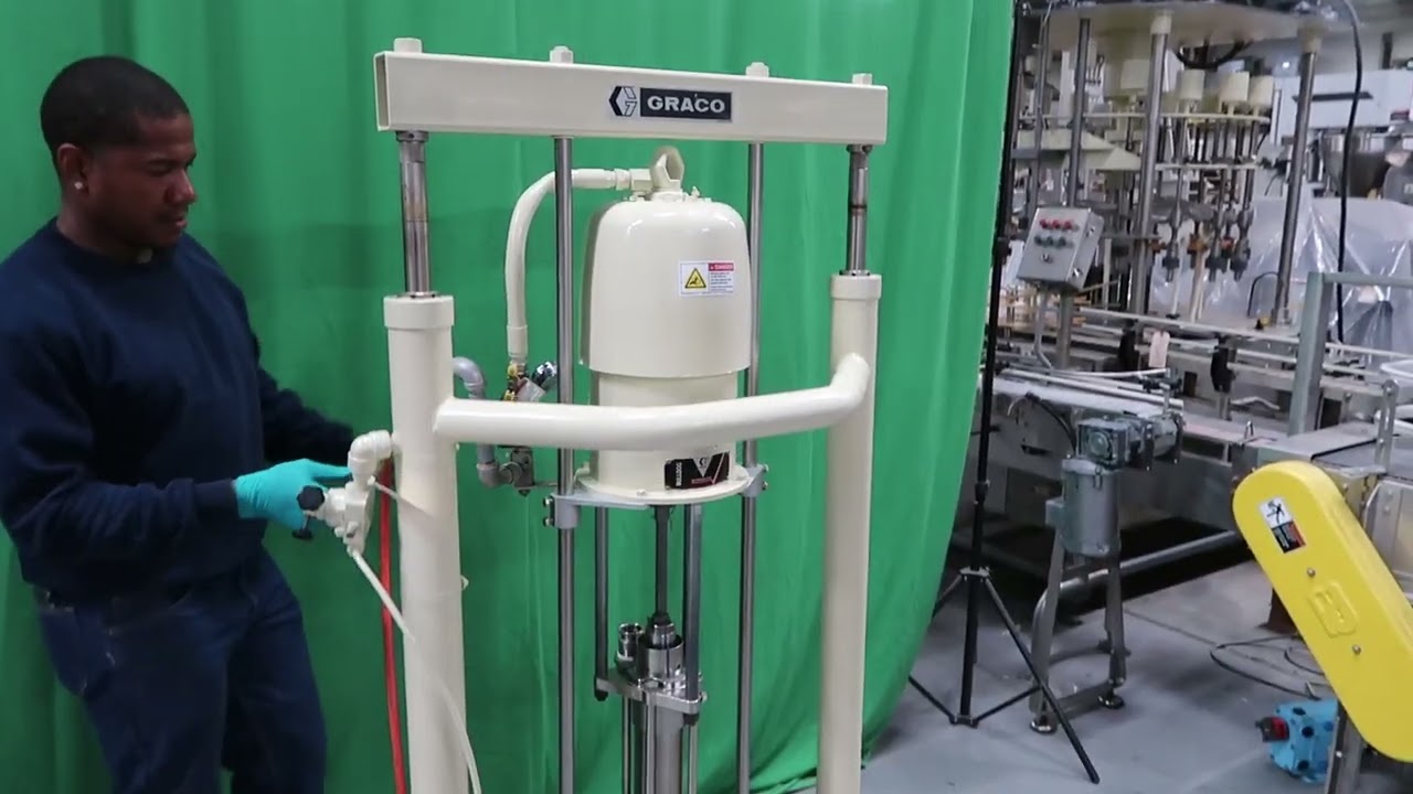 Graco &ldquo;Bulldog&rdquo; Air Operated Drum Pump with Ram, SS Contacts | Wohl Associates