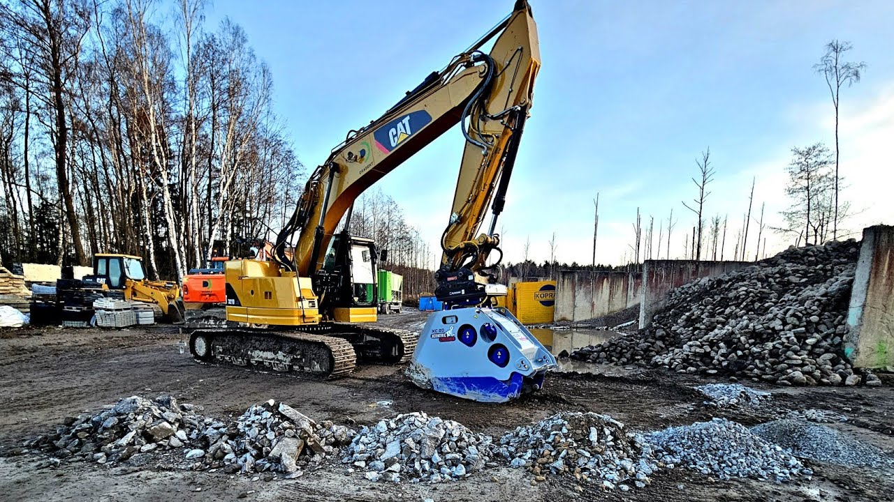 Pierwsze testy nowej łyżki kruszącej Xcentric Crusher XC20 Cat 321D