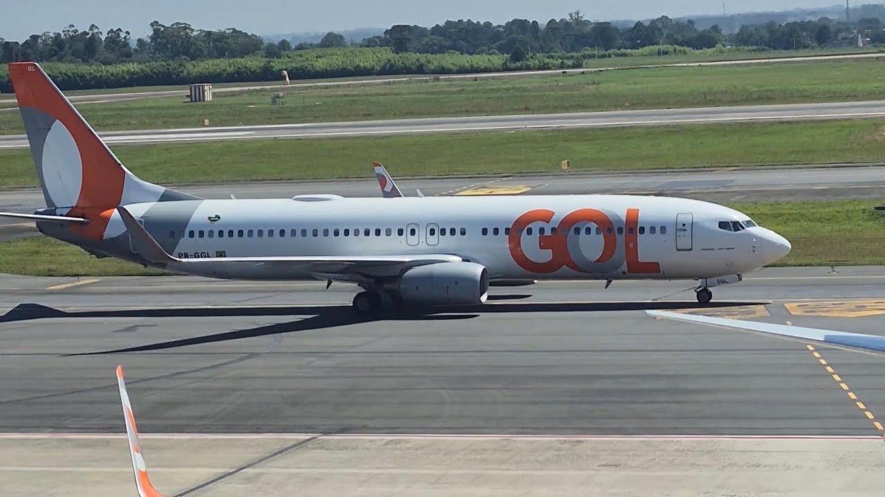 Boeing 737-800 PR-GGL.
