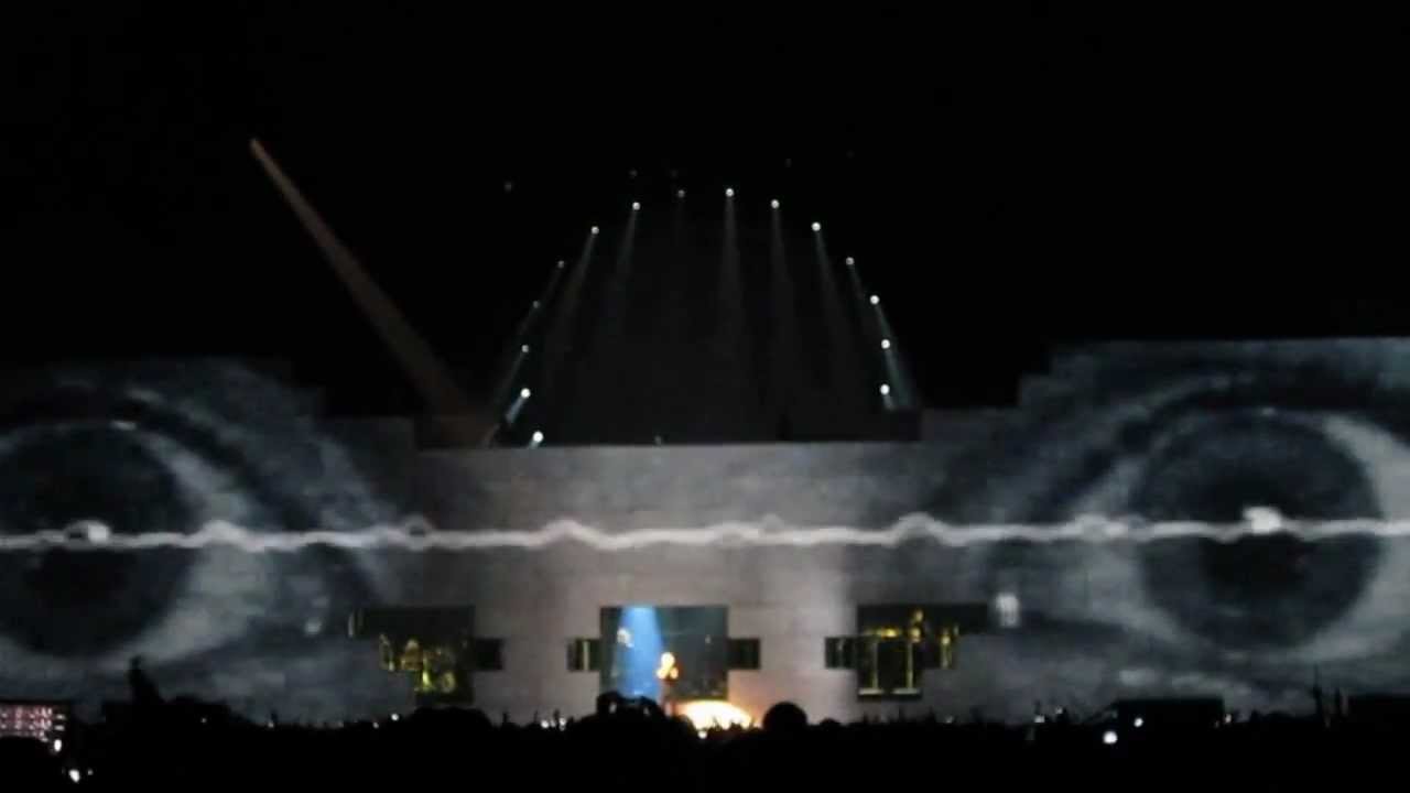 Roger Waters - The Wall (29-03-2011, Palau Sant Jordi Barcelona)