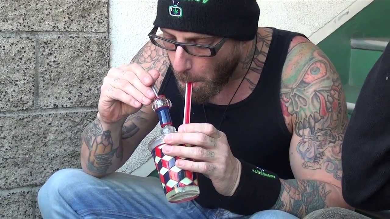 Shatter (Hash oil) Fat Dabs w/ Sick Heady Glass 