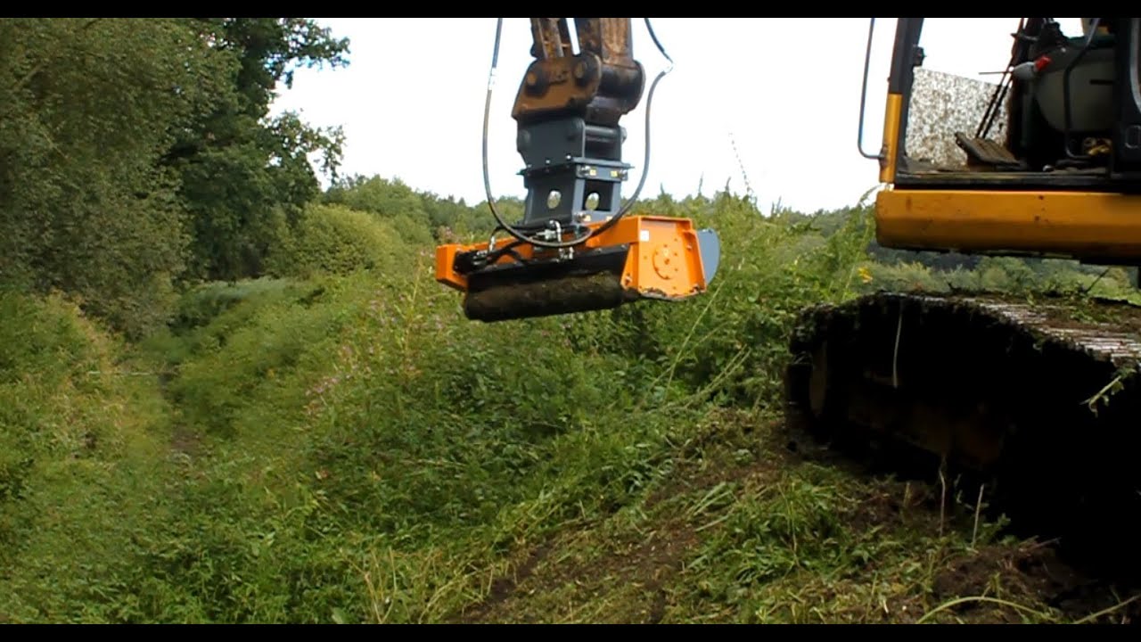 Kosiarka na koparkę 15-30 ton GK150 ROLMEX
