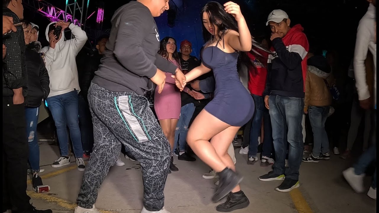 🟢𝐌𝐈𝐑𝐀 𝐐𝐔𝐄 𝐁𝐎𝐍𝐈𝐓𝐀 𝐘 𝐑𝐈𝐂𝐀 CUMBIA ESTRENO SONIDO CONSTELACION 82 EXPLANADA ESTADIO CUAUHTEMOC  2024